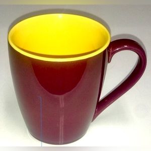 Brand New Old Stock Maroon Yellow Mikasa GOURMET BASICS MIK45 Coffee Mug